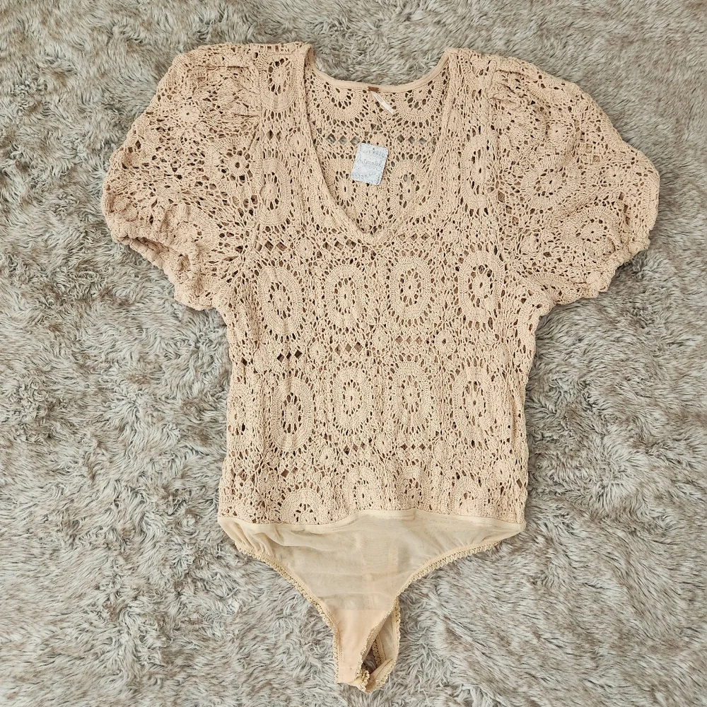 Free People‎ Intimately FP Sand Dune Crochet Bodysuit In Nude Womens Size XL